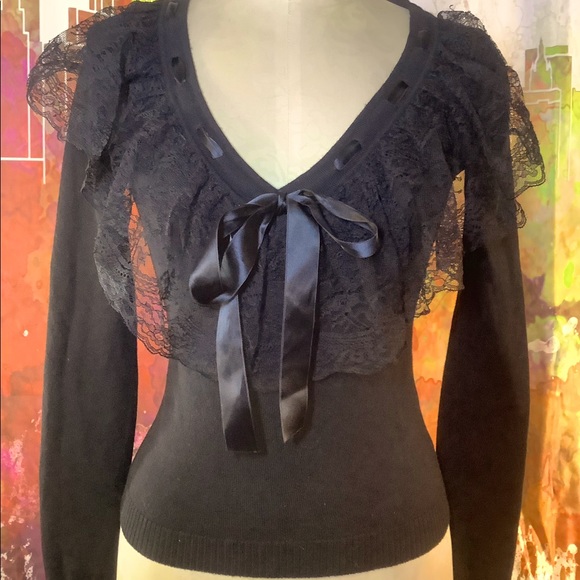 Vintage Italy Valentino Lace Ribbon V Sweater 4